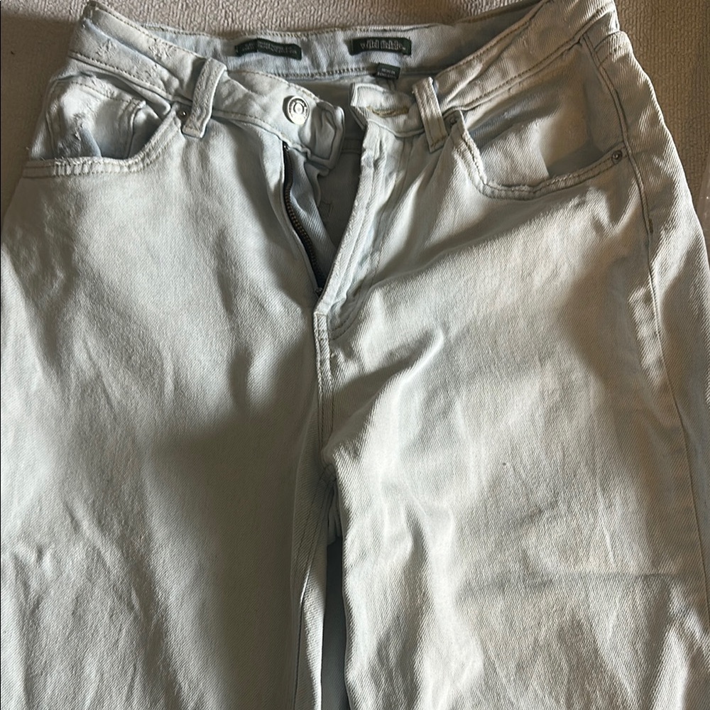 Women’s Size 4 Light Blue Jeans